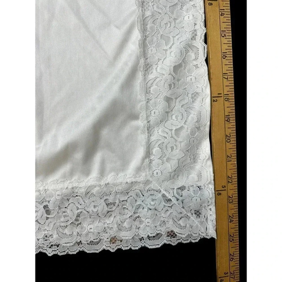 Vintage Komar White Stretch Nylon Lace Trim Straight Slip Size Medium - Picture 4 of 8